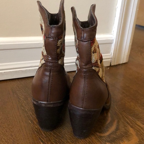 Western Bootie - Picture 4 of 5